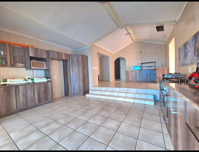3 BEDROOM HOUSE FOR SALE IN DALVIEW